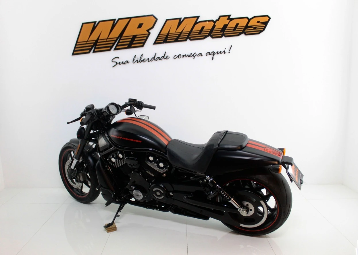 HARLEY-DAVIDSON NIGHT ROD SPECIAL