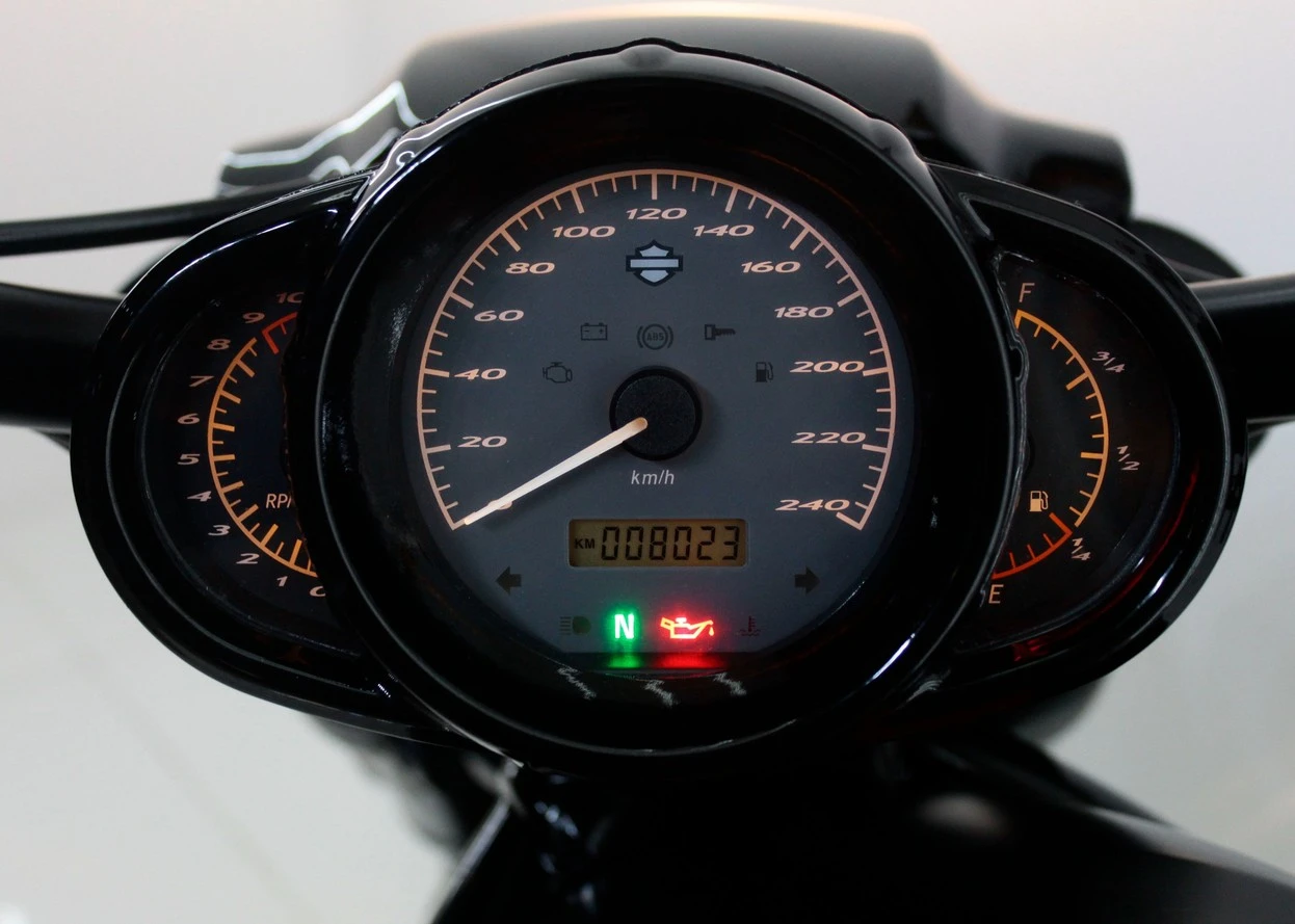 HARLEY-DAVIDSON NIGHT ROD SPECIAL