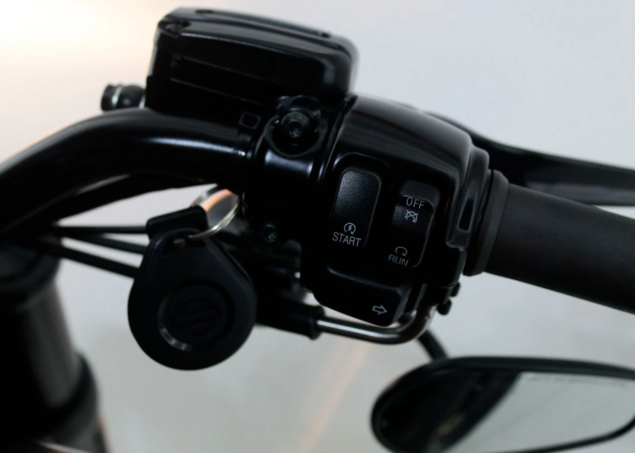 HARLEY-DAVIDSON NIGHT ROD SPECIAL