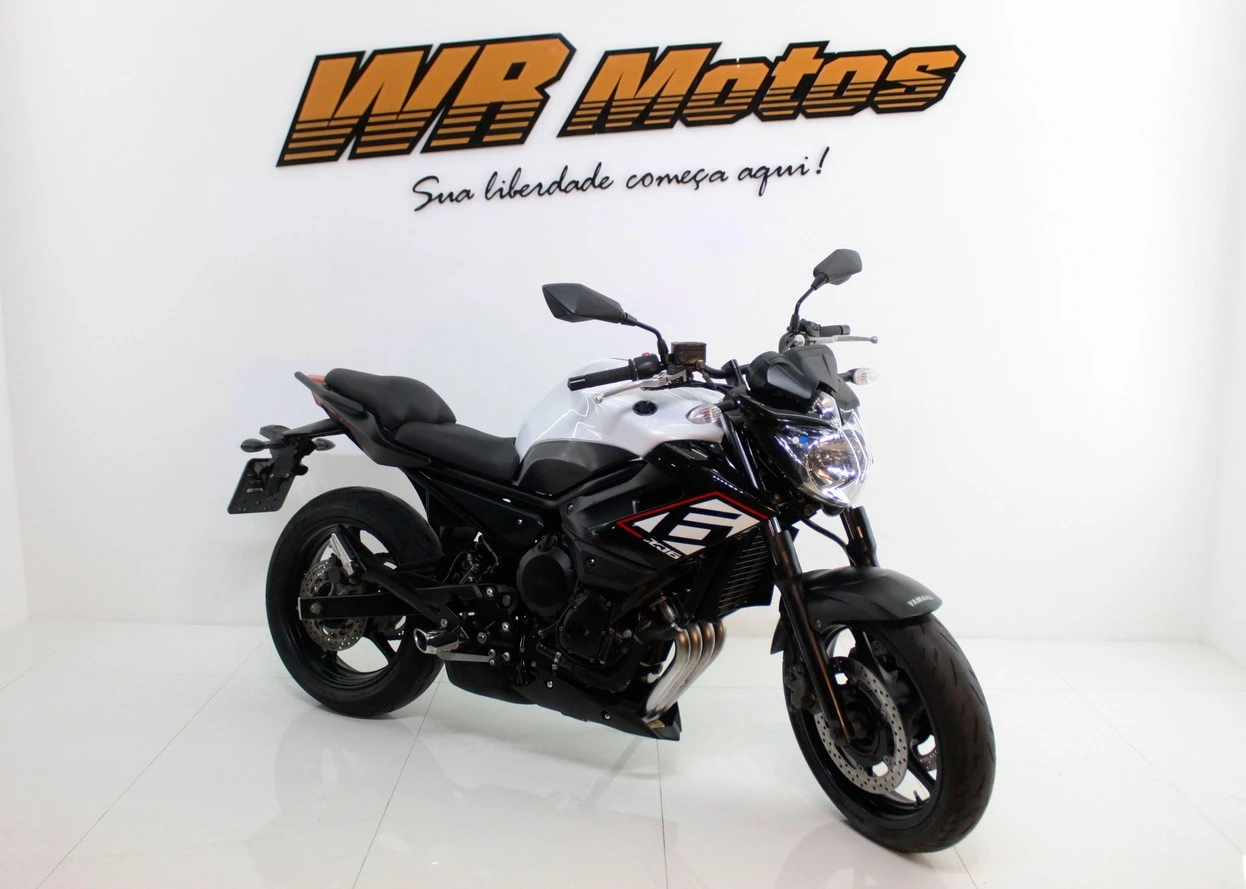 YAMAHA XJ6 N SP