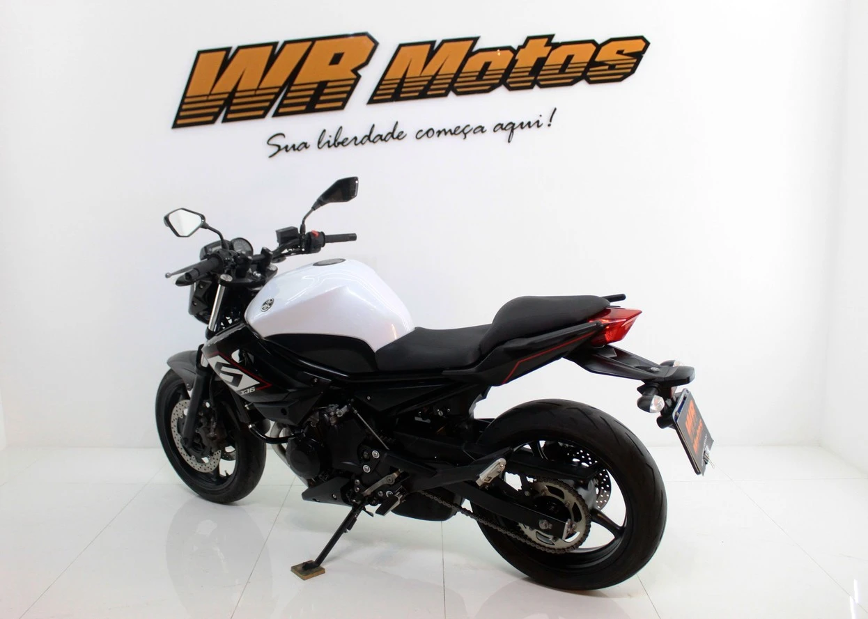 YAMAHA XJ6 N SP