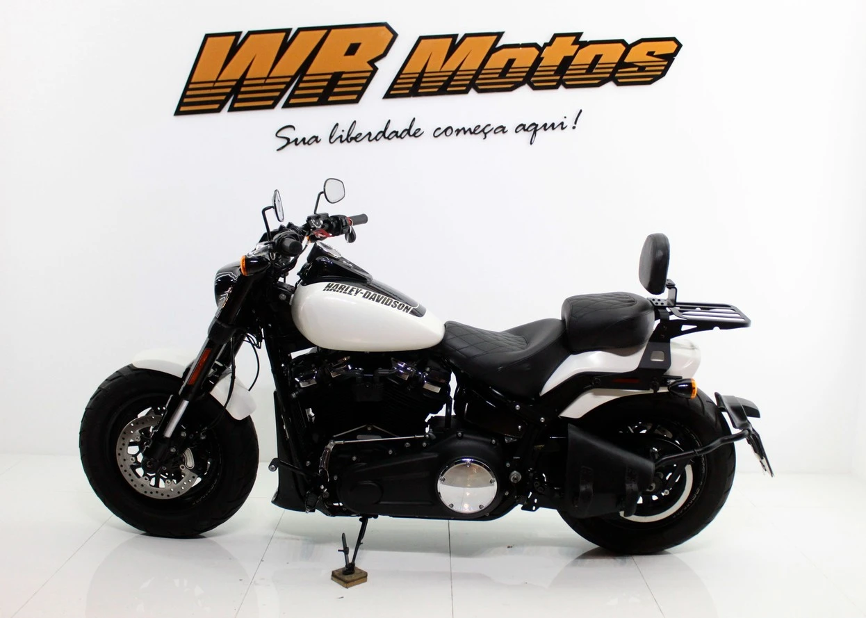 HARLEY-DAVIDSON SOFTAIL FAT BOB 107