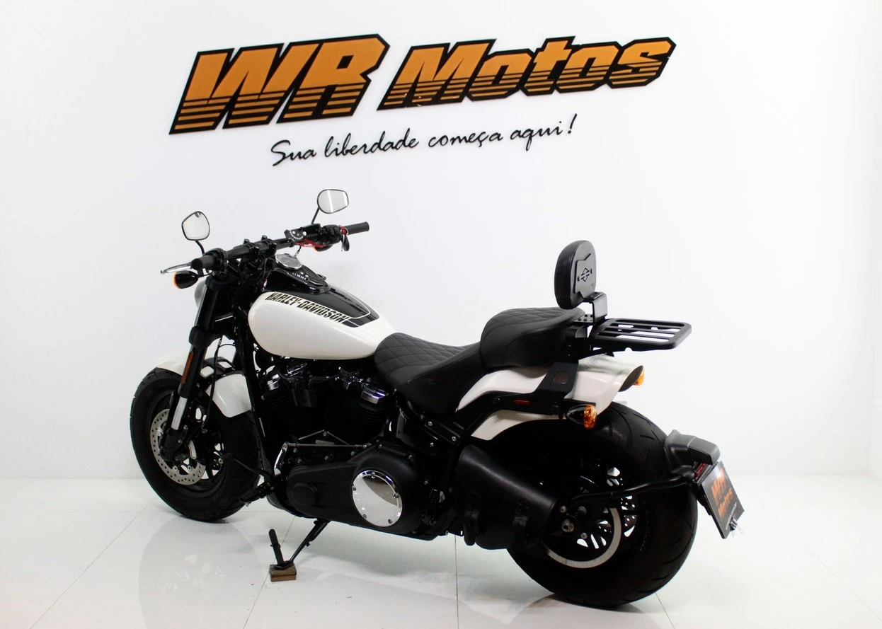 HARLEY-DAVIDSON SOFTAIL FAT BOB 107