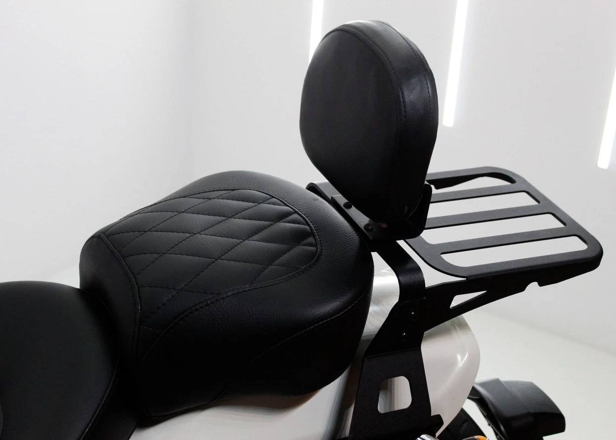 HARLEY-DAVIDSON SOFTAIL FAT BOB 107