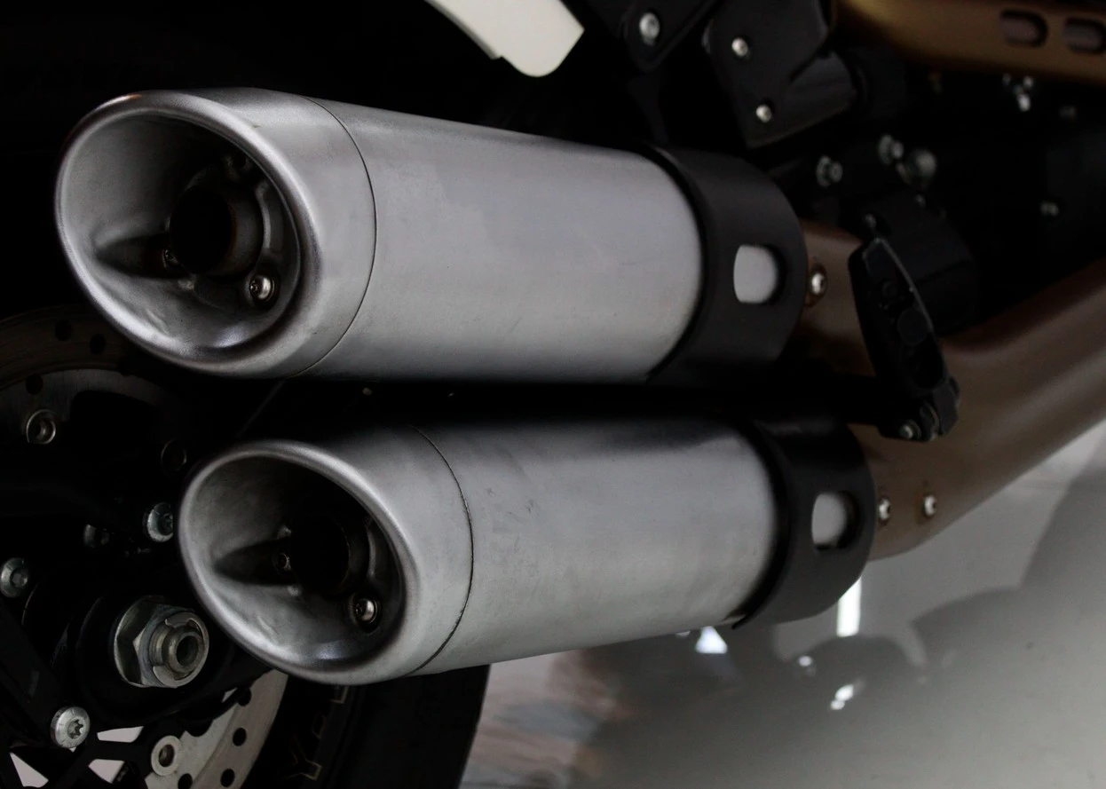 HARLEY-DAVIDSON SOFTAIL FAT BOB 107