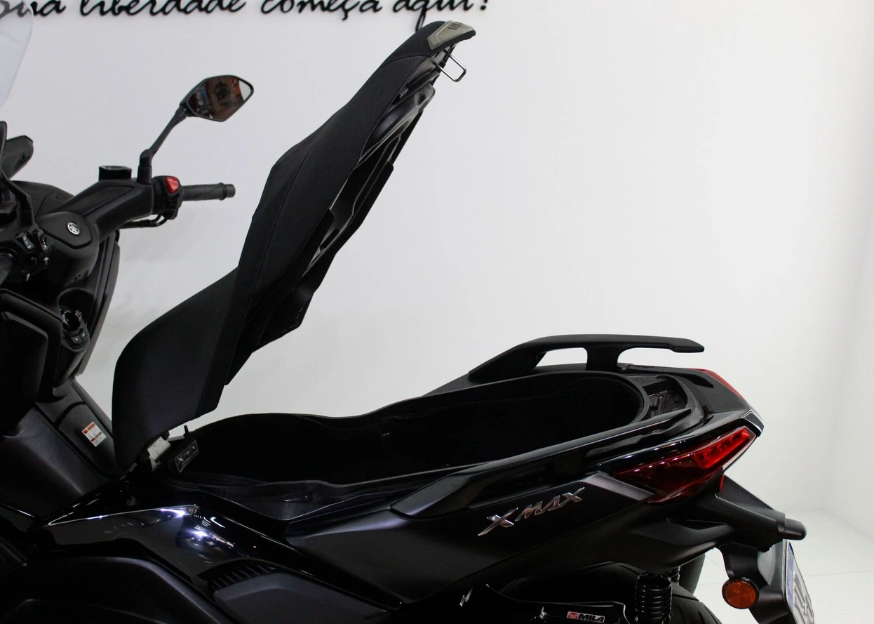 YAMAHA XMAX 250 CONNECTED ABS