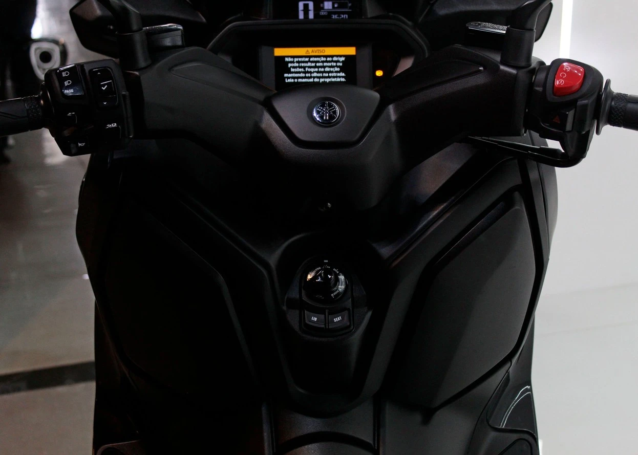 YAMAHA XMAX 250 CONNECTED ABS