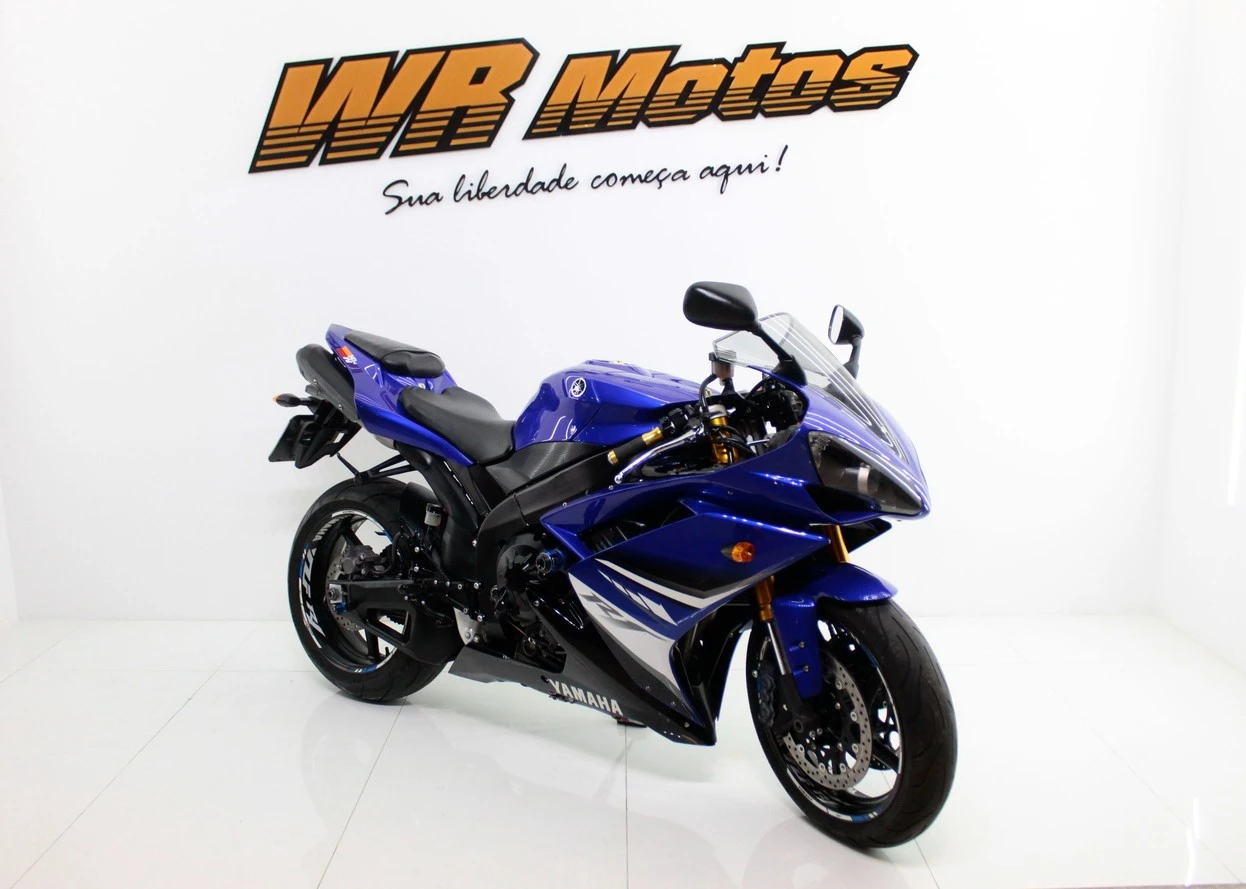 YAMAHA YZF R1
