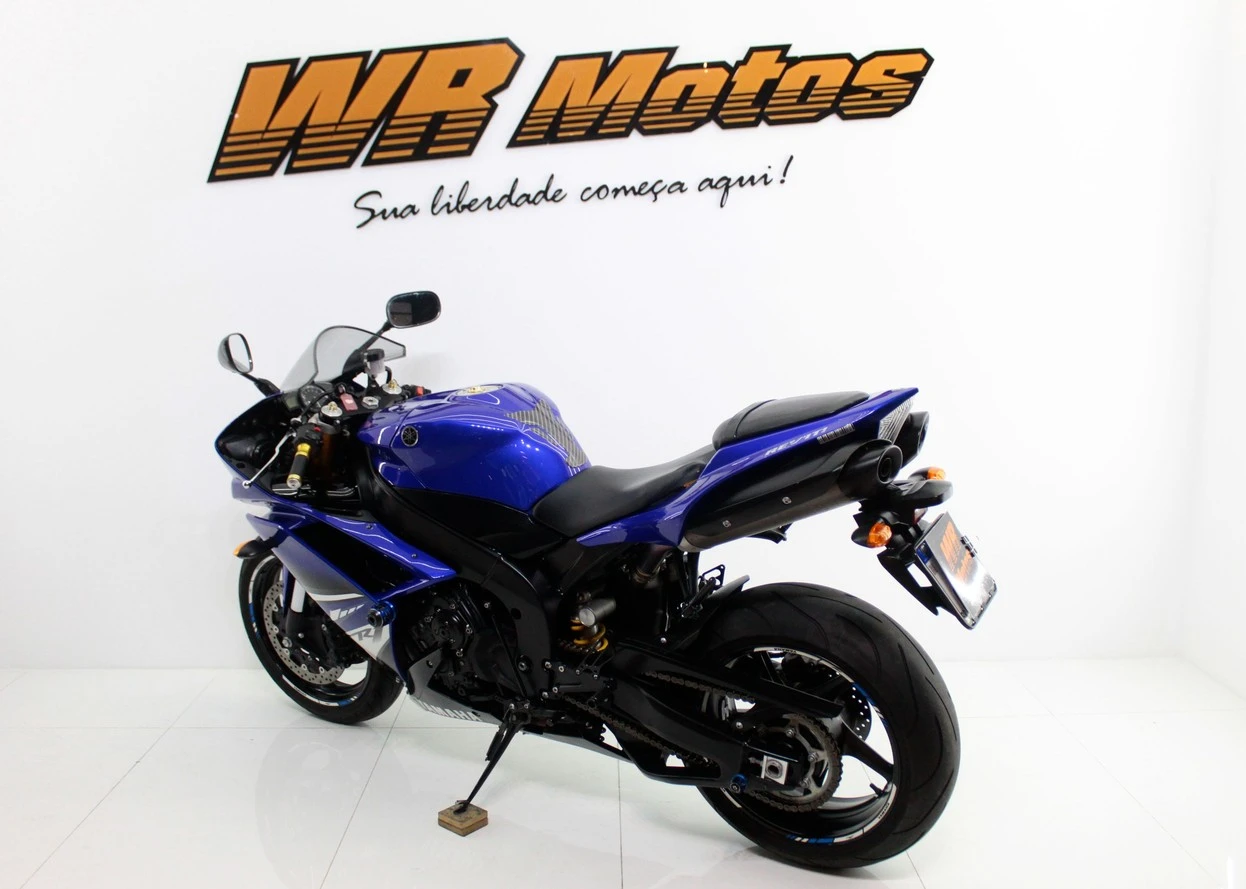 YAMAHA YZF R1