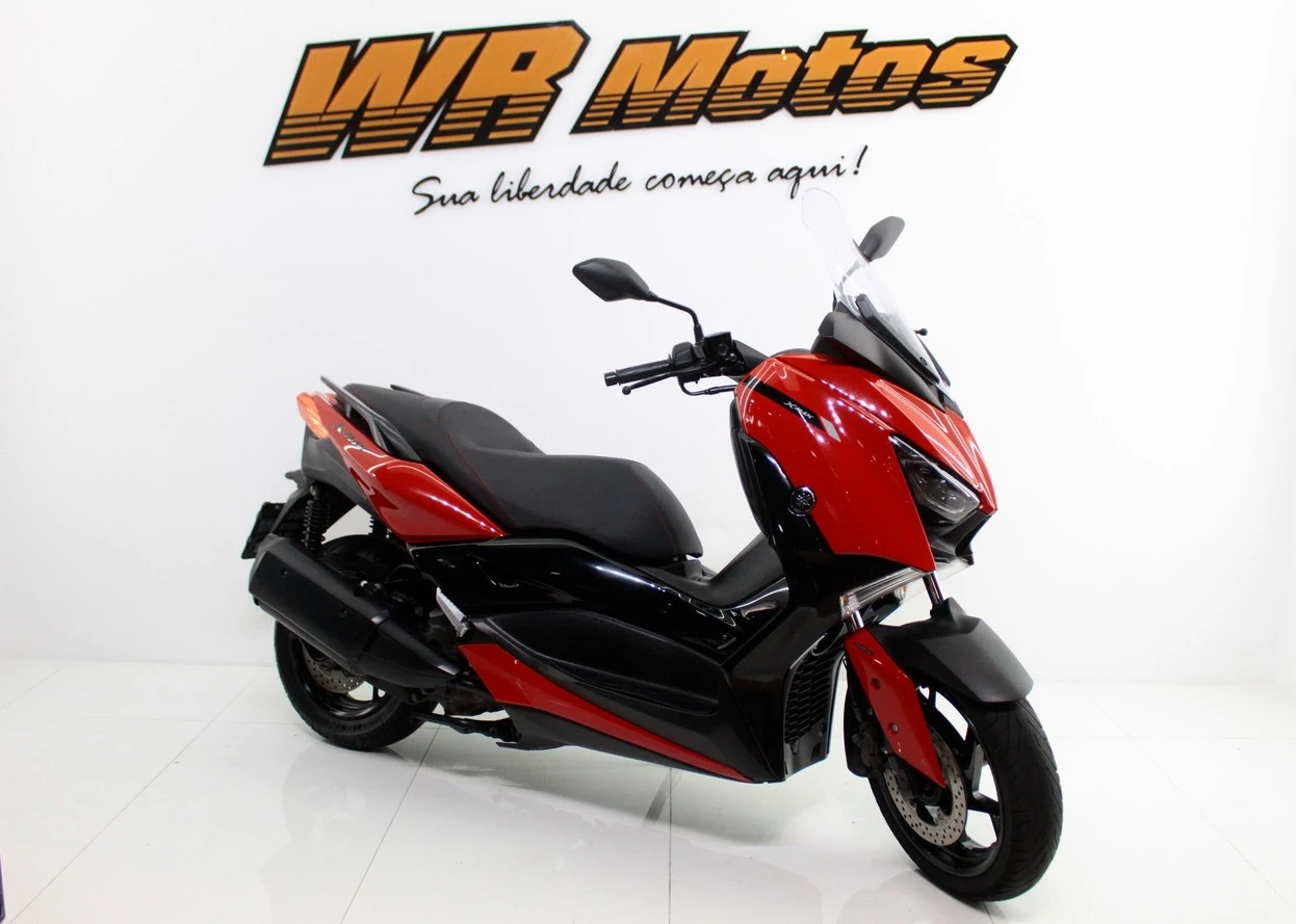 YAMAHA XMAX ABS