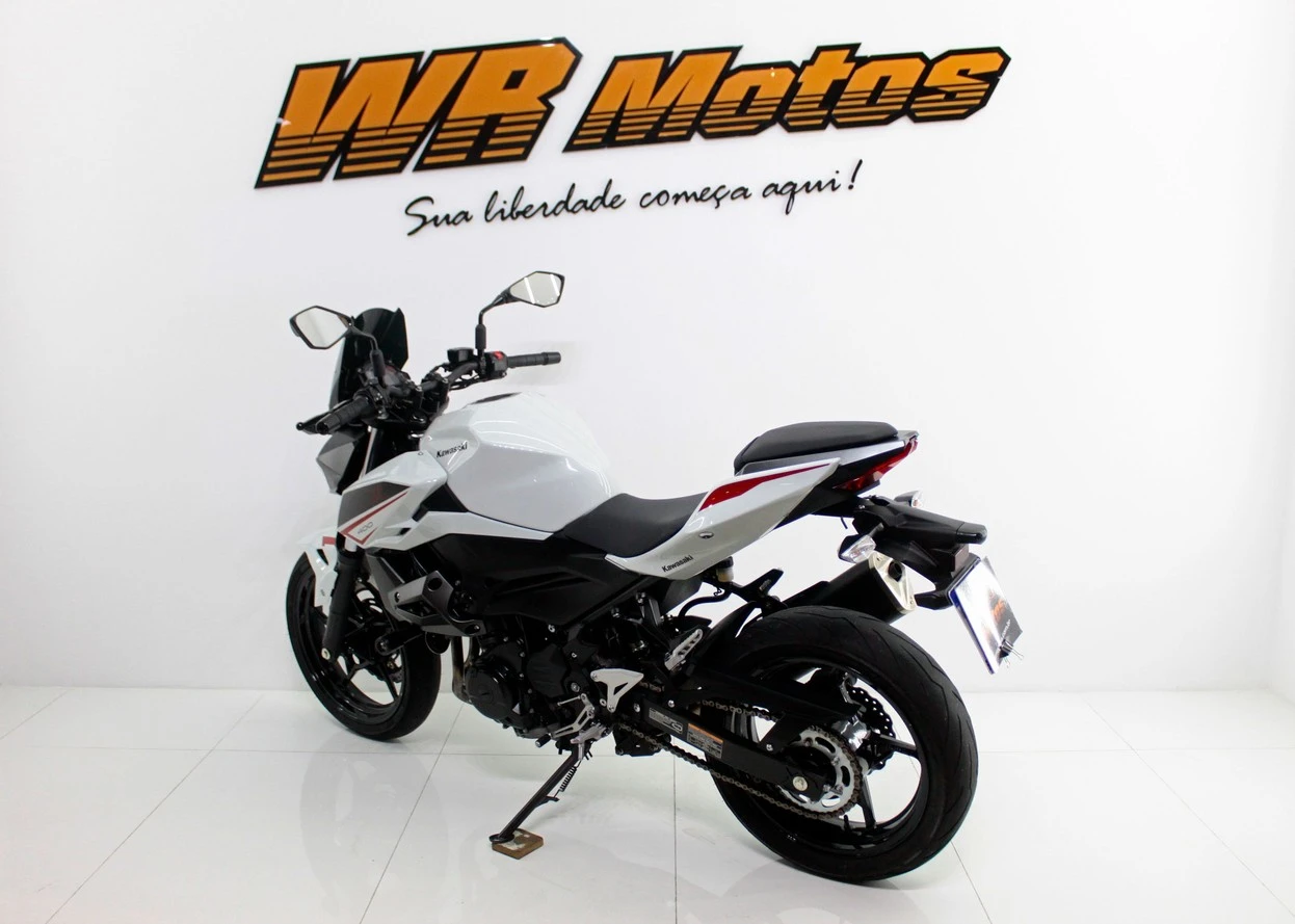KAWASAKI Z400