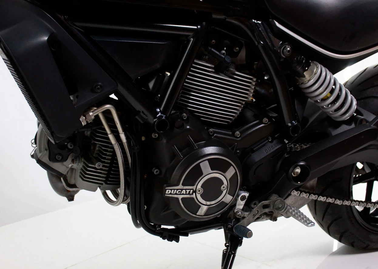 DUCATI SCRAMBLER FULL THROTTLE