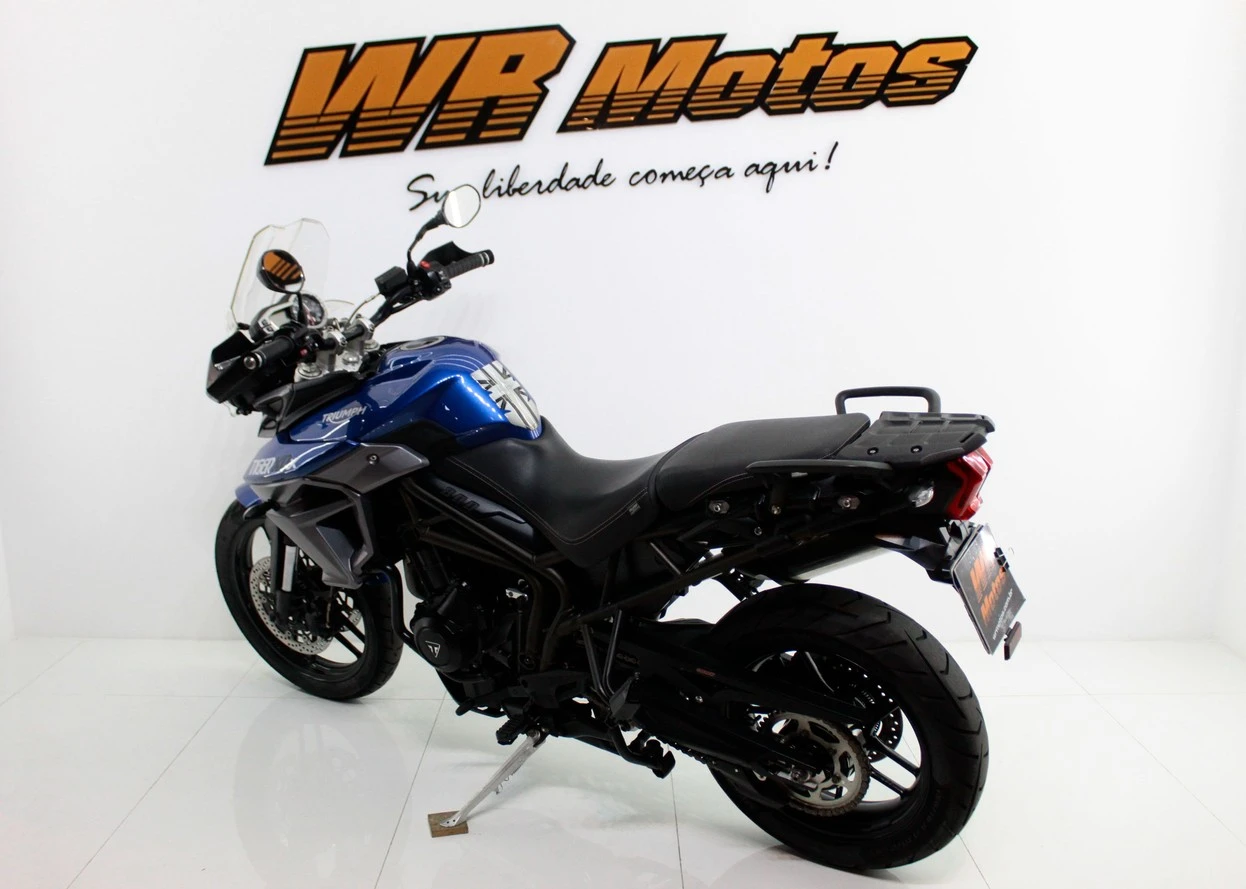 TRIUMPH TIGER 800 XRX