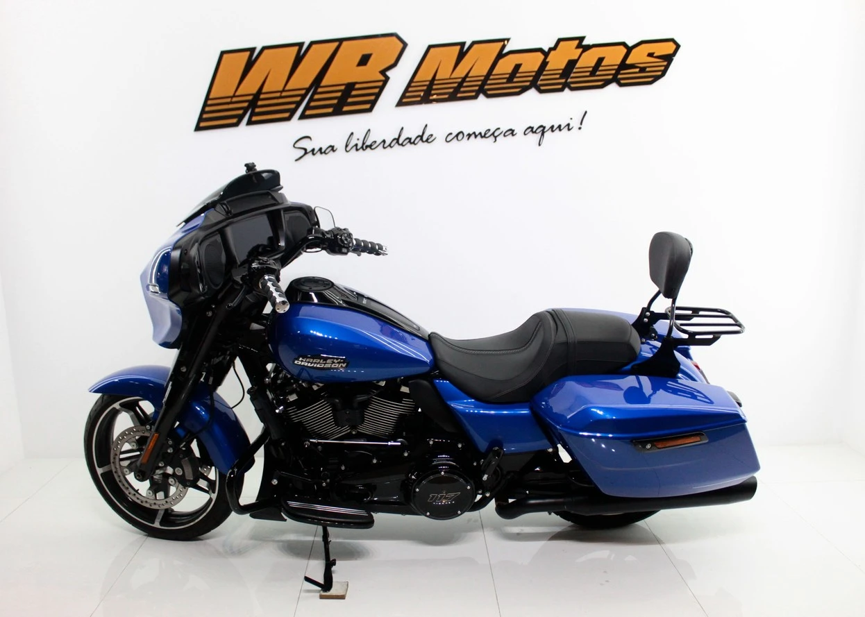 HARLEY-DAVIDSON STREET GLIDE