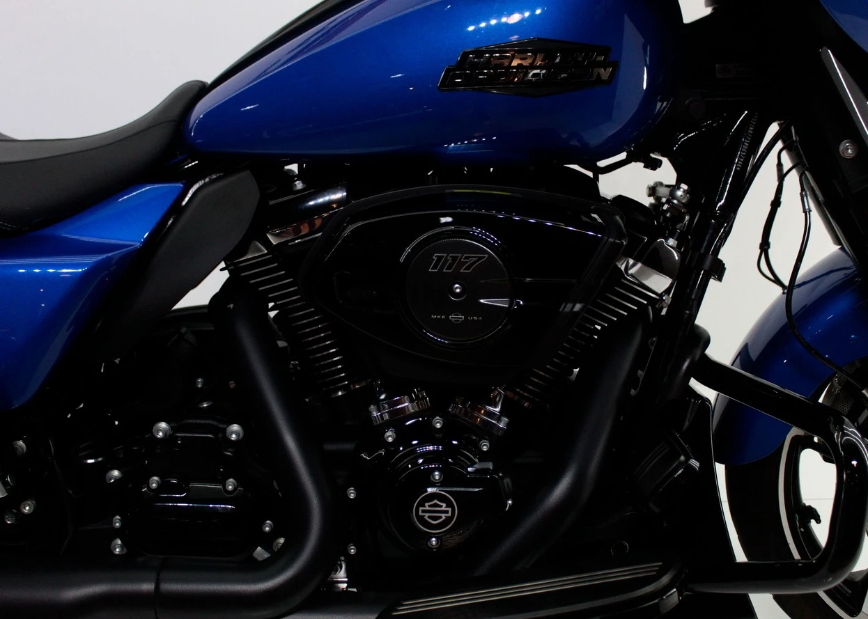 HARLEY-DAVIDSON STREET GLIDE