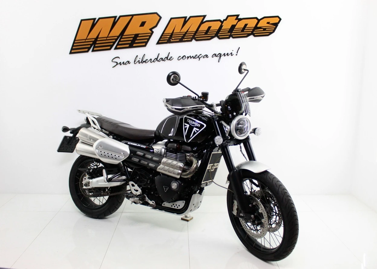 TRIUMPH BONNEVILLE SCRAMBLER 1200 XC