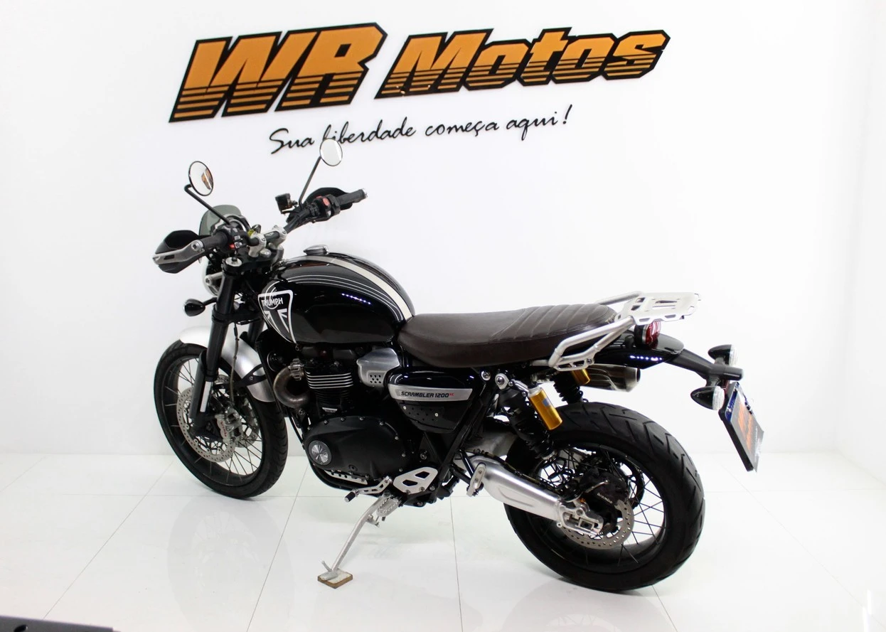 TRIUMPH BONNEVILLE SCRAMBLER 1200 XC