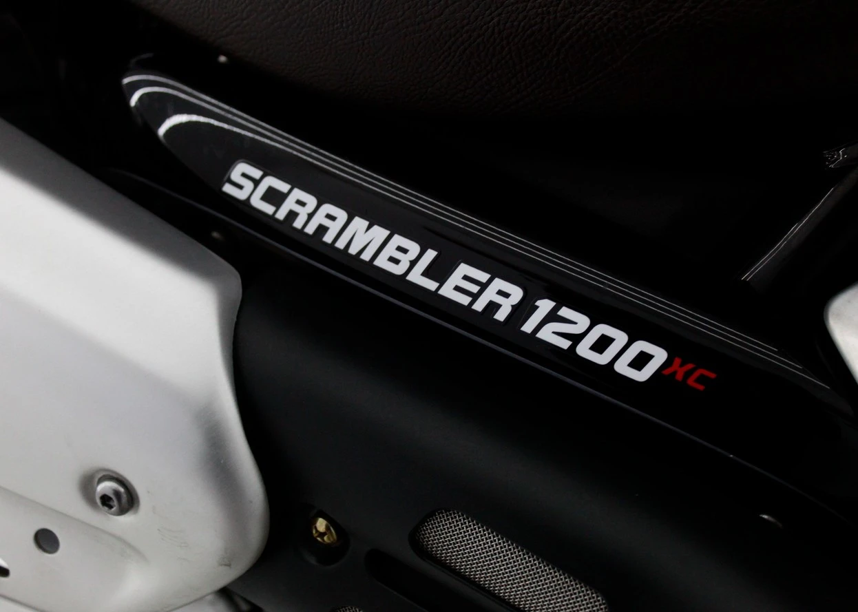 TRIUMPH BONNEVILLE SCRAMBLER 1200 XC