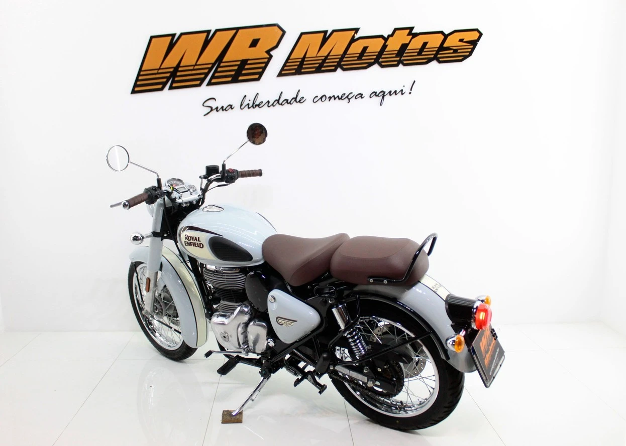 ROYAL ENFIELD CLASSIC 500