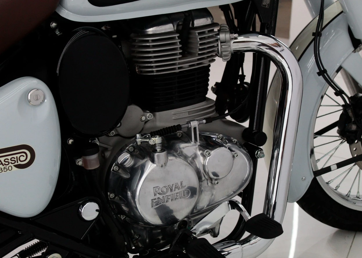 ROYAL ENFIELD CLASSIC 500