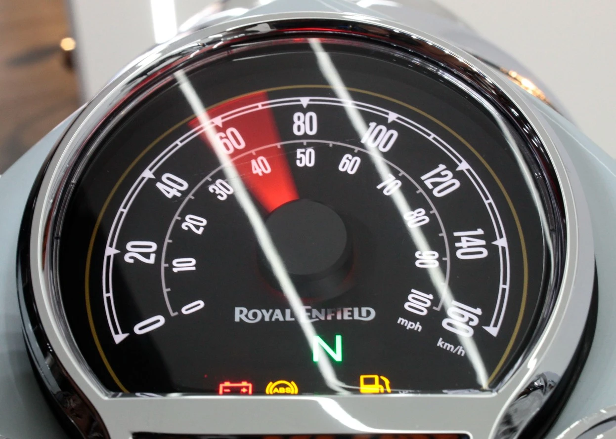 ROYAL ENFIELD CLASSIC 500