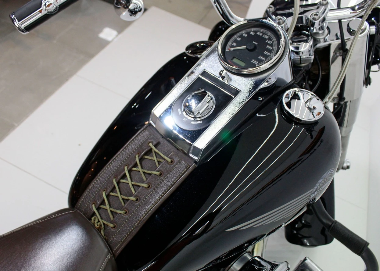 HARLEY-DAVIDSON FAT BOY FLSTF