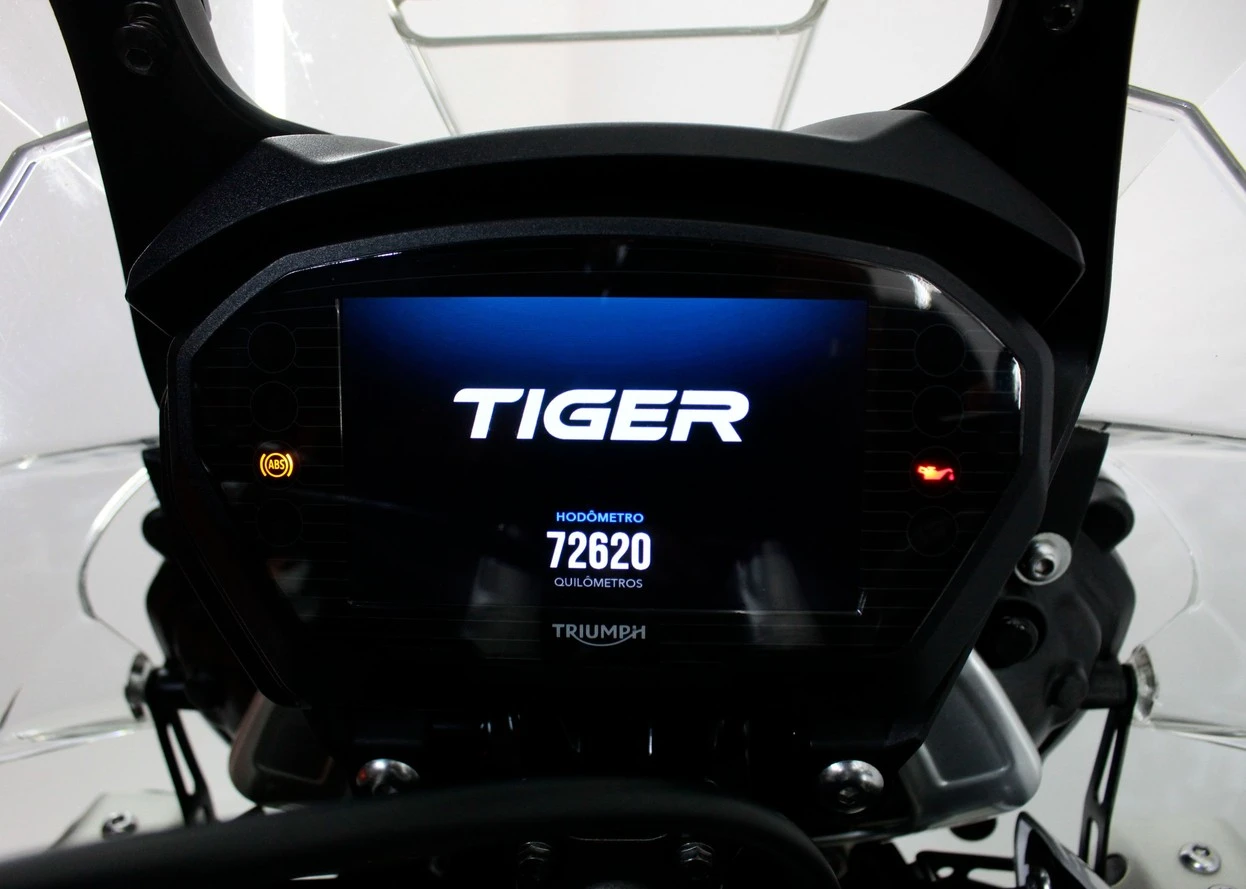 TRIUMPH TIGER 800 XRT