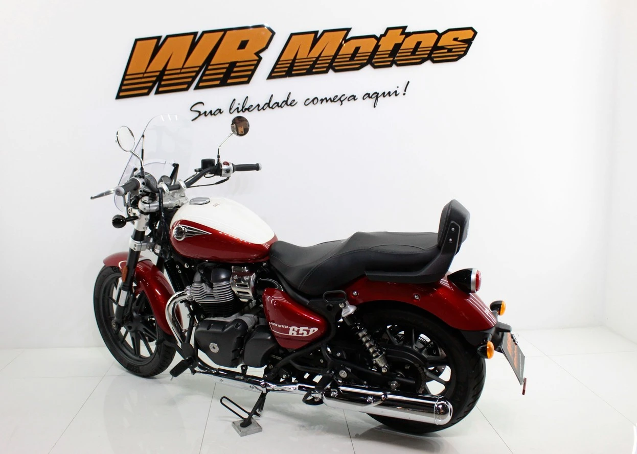 ROYAL ENFIELD SUPER METEOR 650