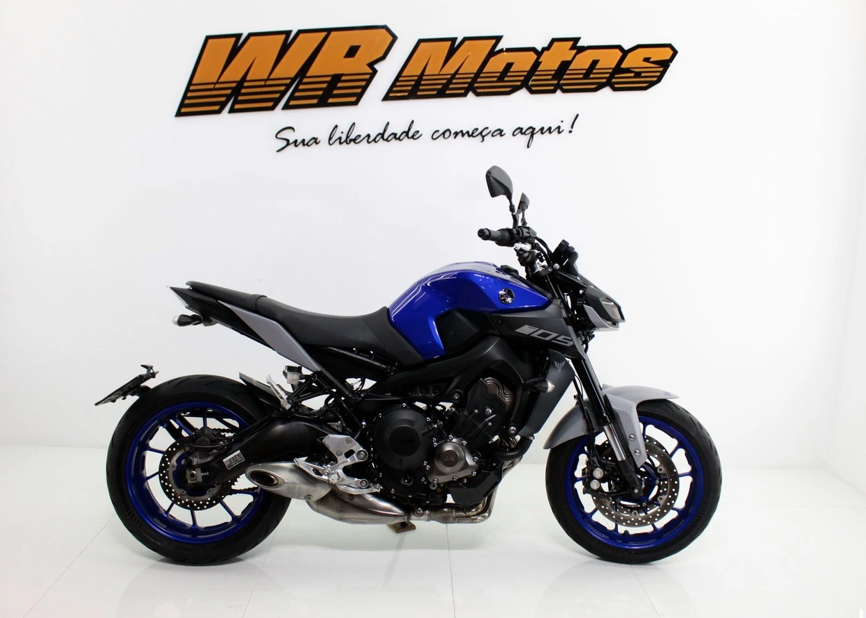 YAMAHA MT-09