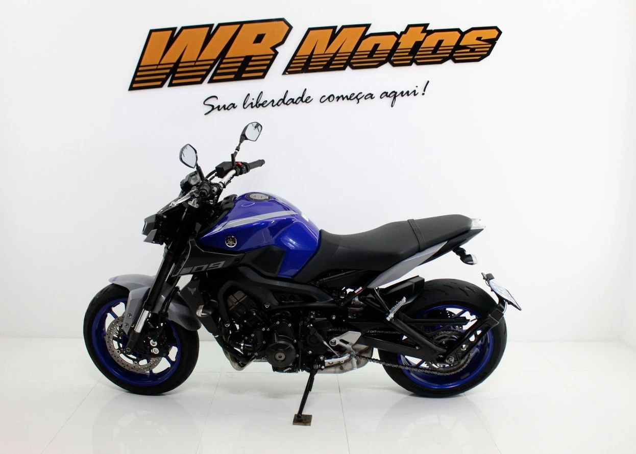 YAMAHA MT-09