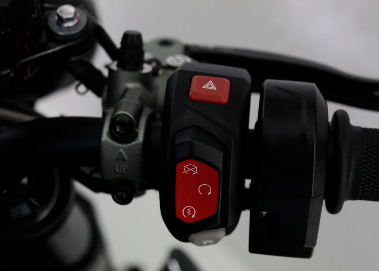 TRIUMPH STREET TRIPLE 765 RS