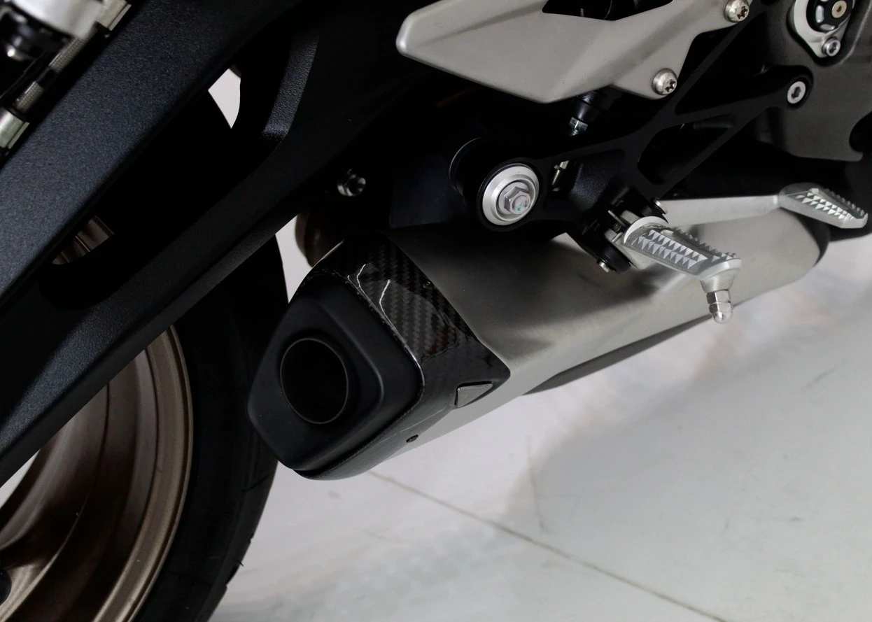 TRIUMPH STREET TRIPLE 765 RS