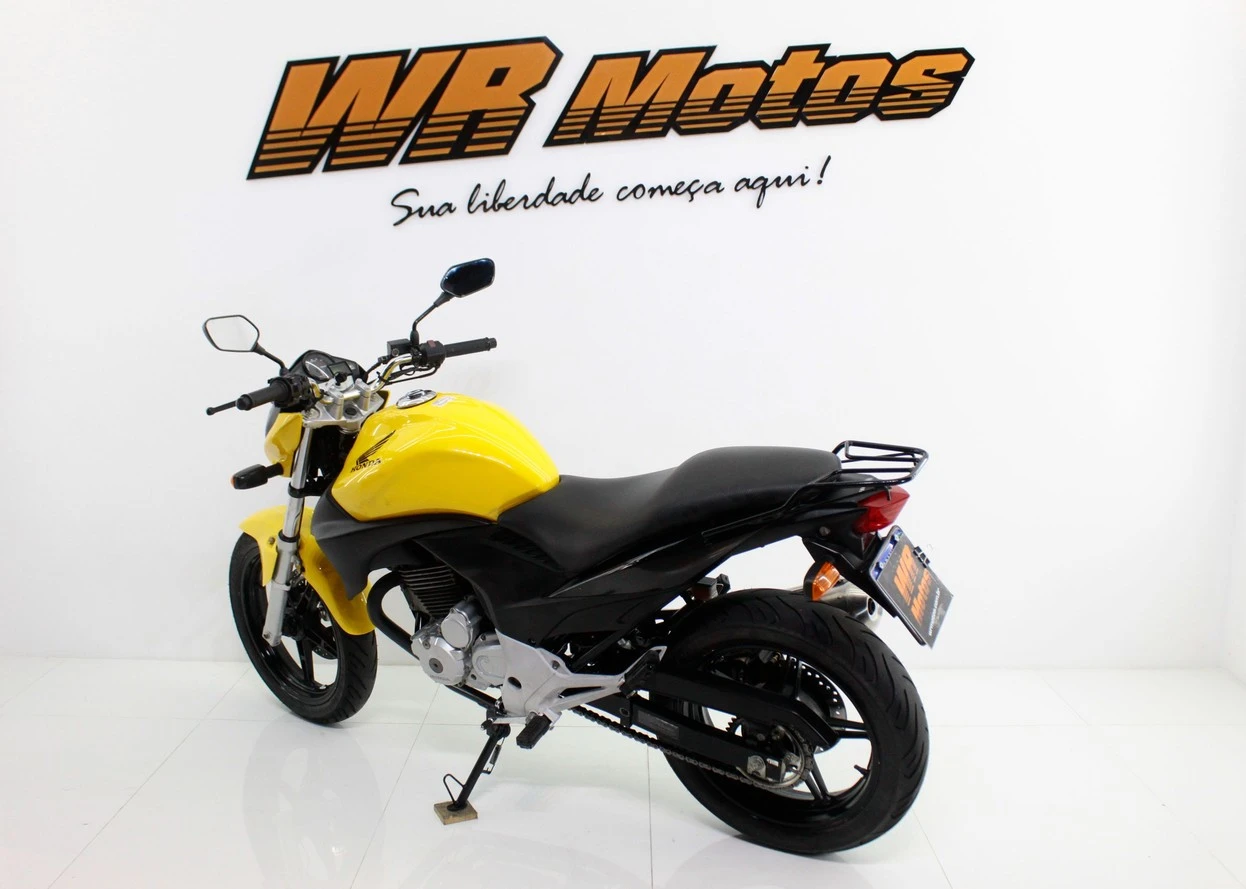 HONDA CB 300R