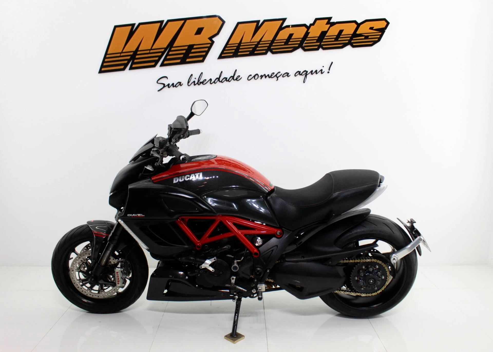 DUCATI DIAVEL CARBON