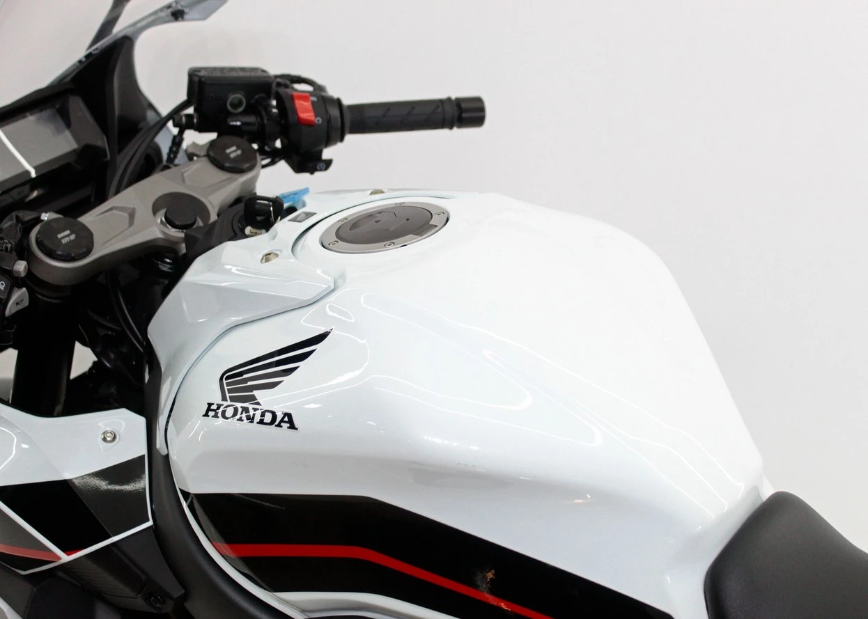 HONDA CBR 650 R