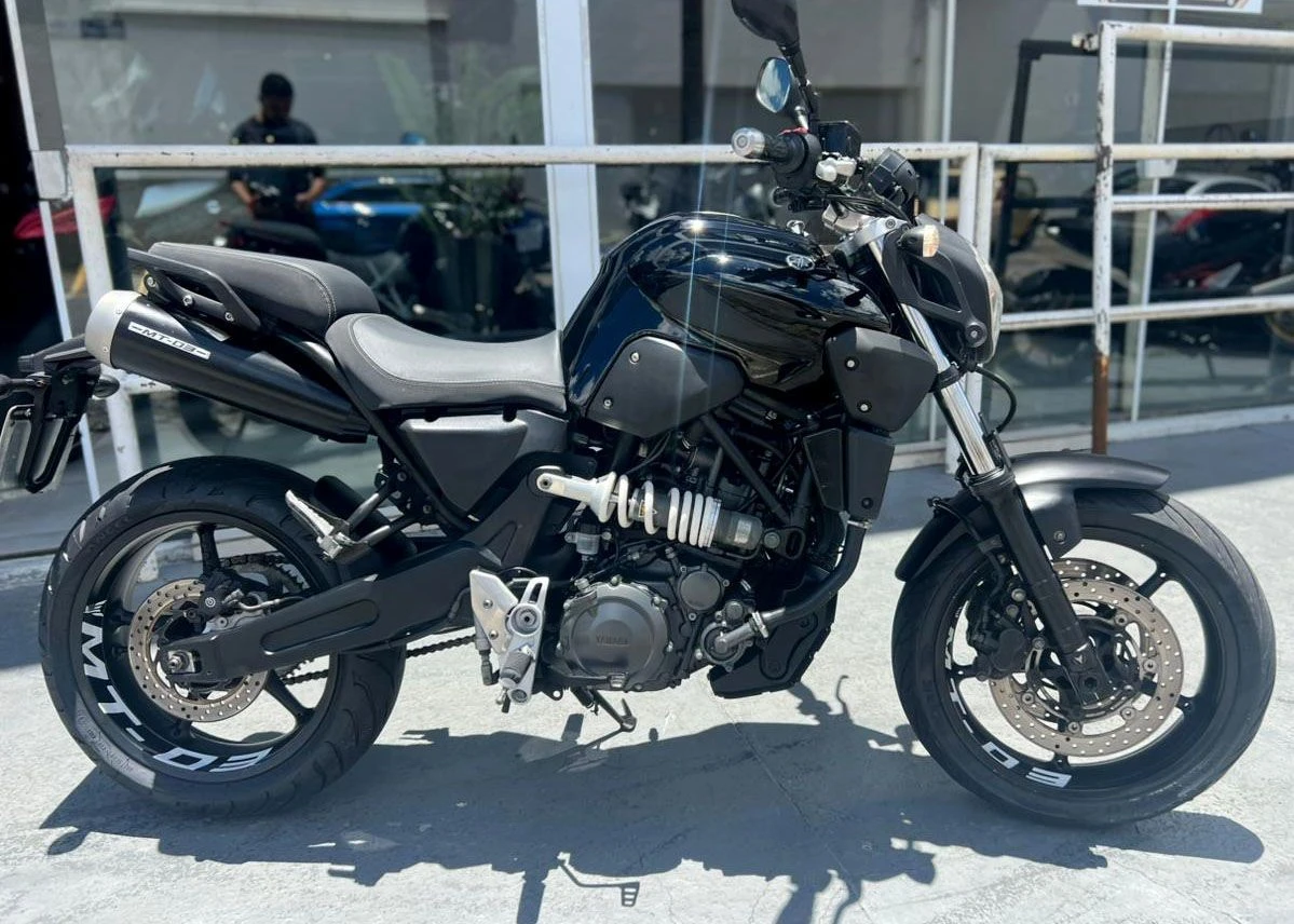YAMAHA MT-03