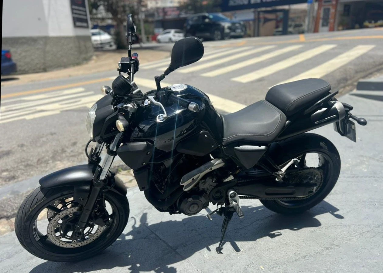 YAMAHA MT-03