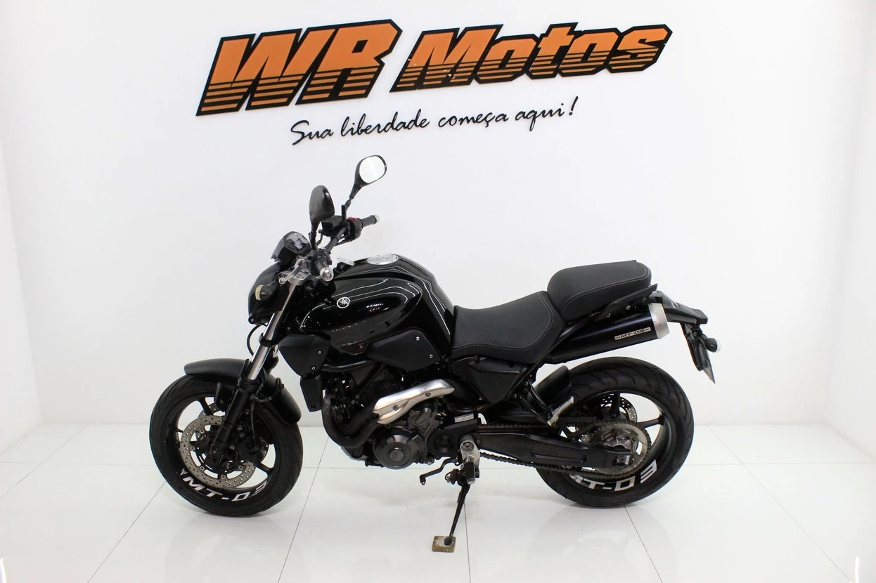 YAMAHA MT-03
