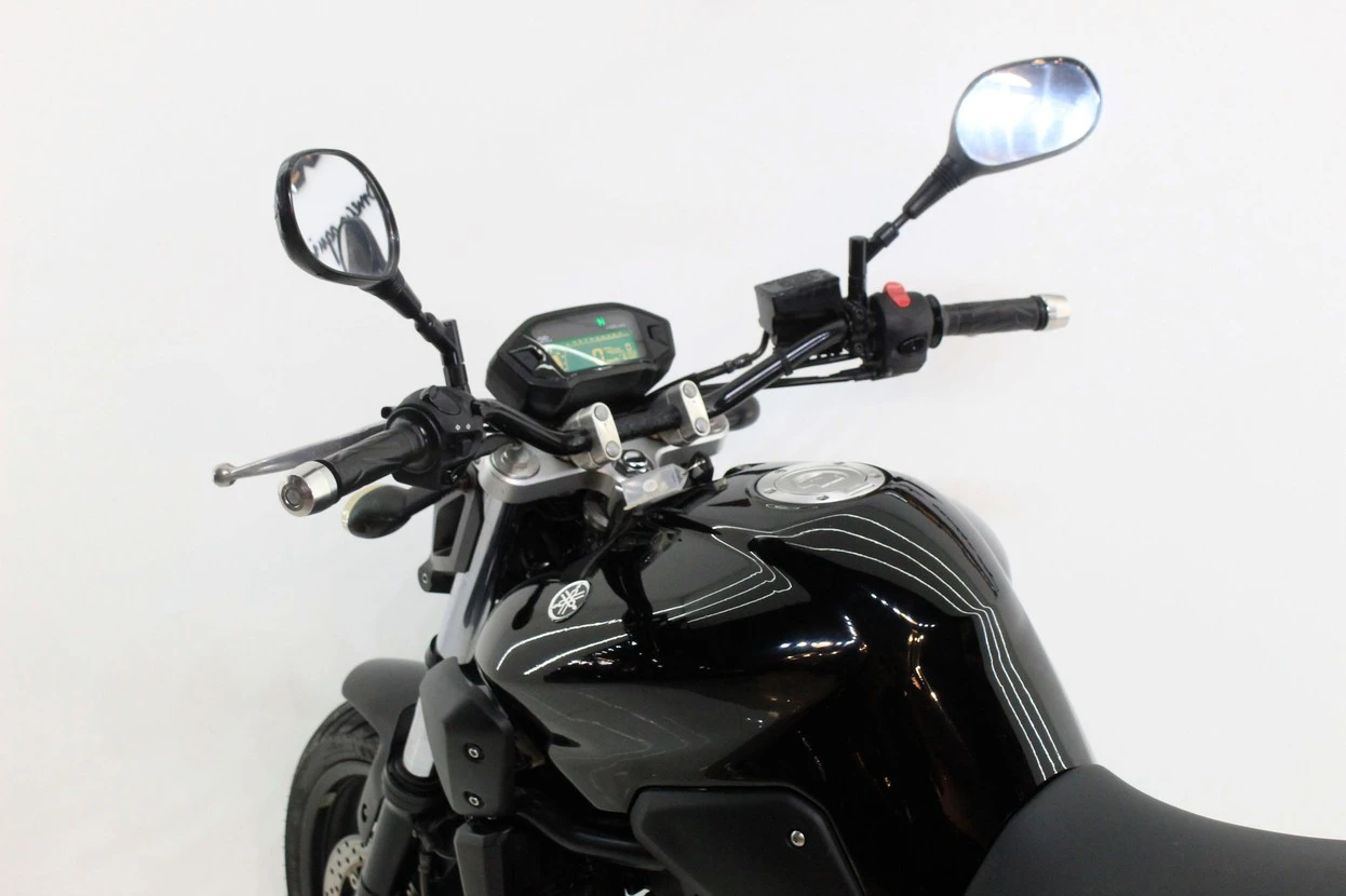 YAMAHA MT-03