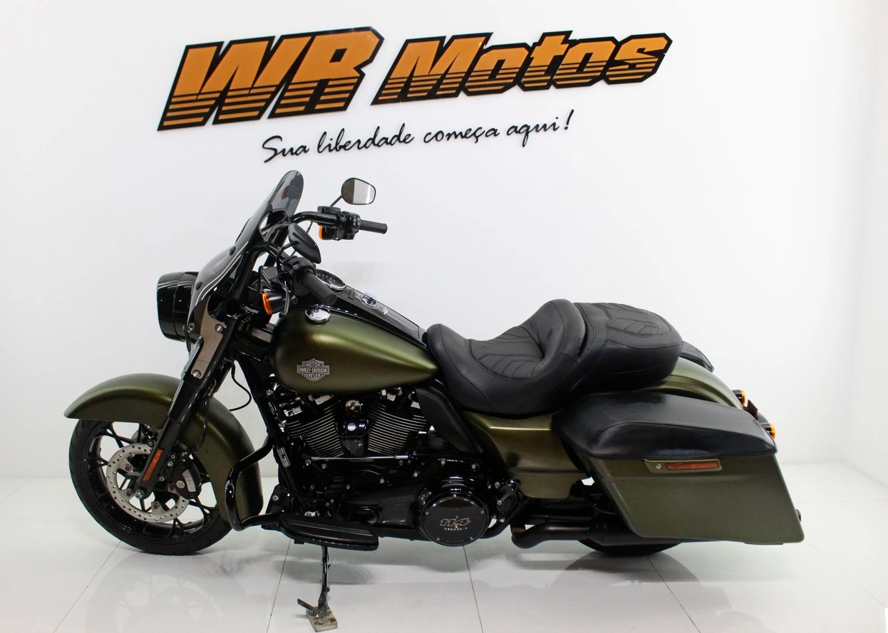 HARLEY-DAVIDSON ROAD KING SPECIAL