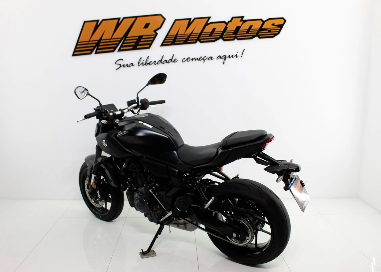 YAMAHA MT-07 CONNECTED ABS