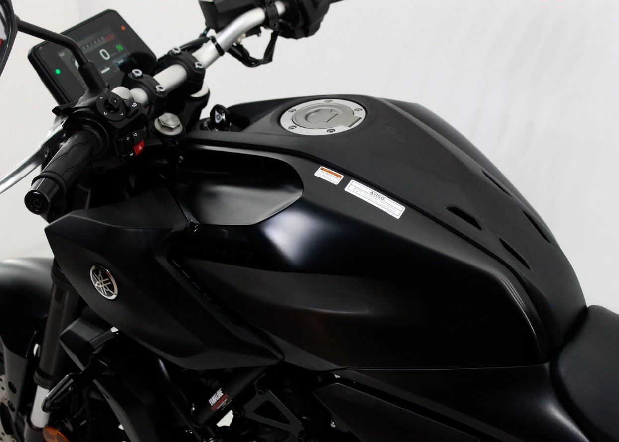 YAMAHA MT-07 CONNECTED ABS