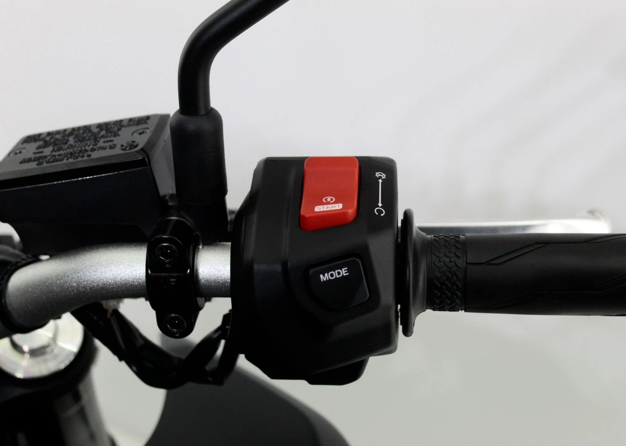 YAMAHA MT-07 CONNECTED ABS
