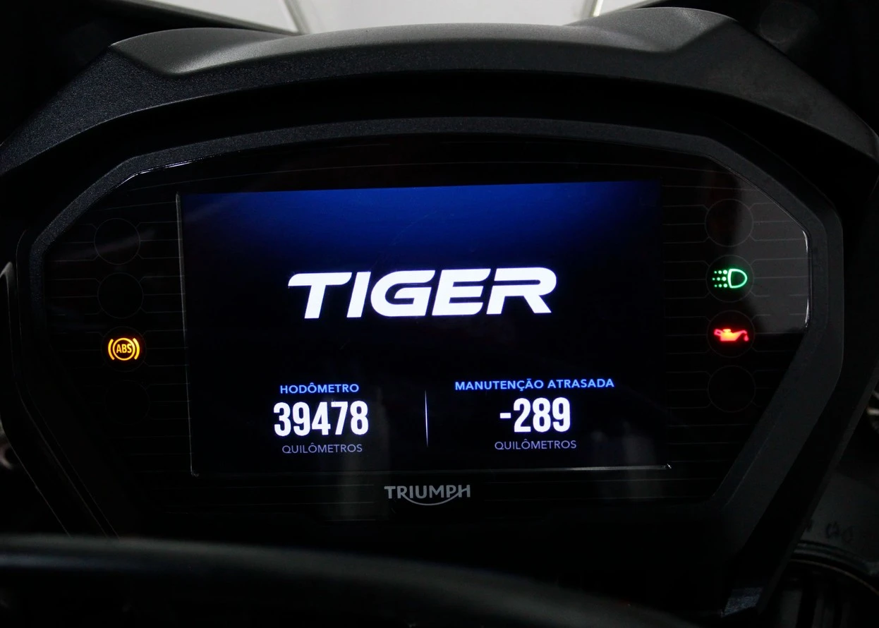 TRIUMPH TIGER 800 XCX
