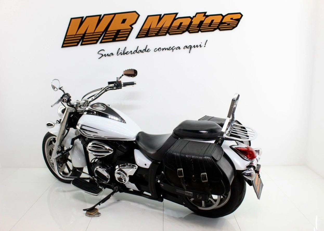 YAMAHA XVS 950A MIDNIGHT STAR