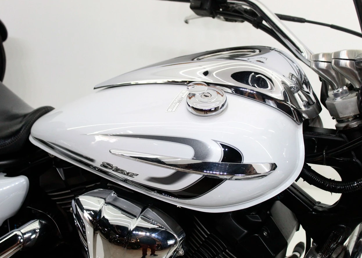 YAMAHA XVS 950A MIDNIGHT STAR