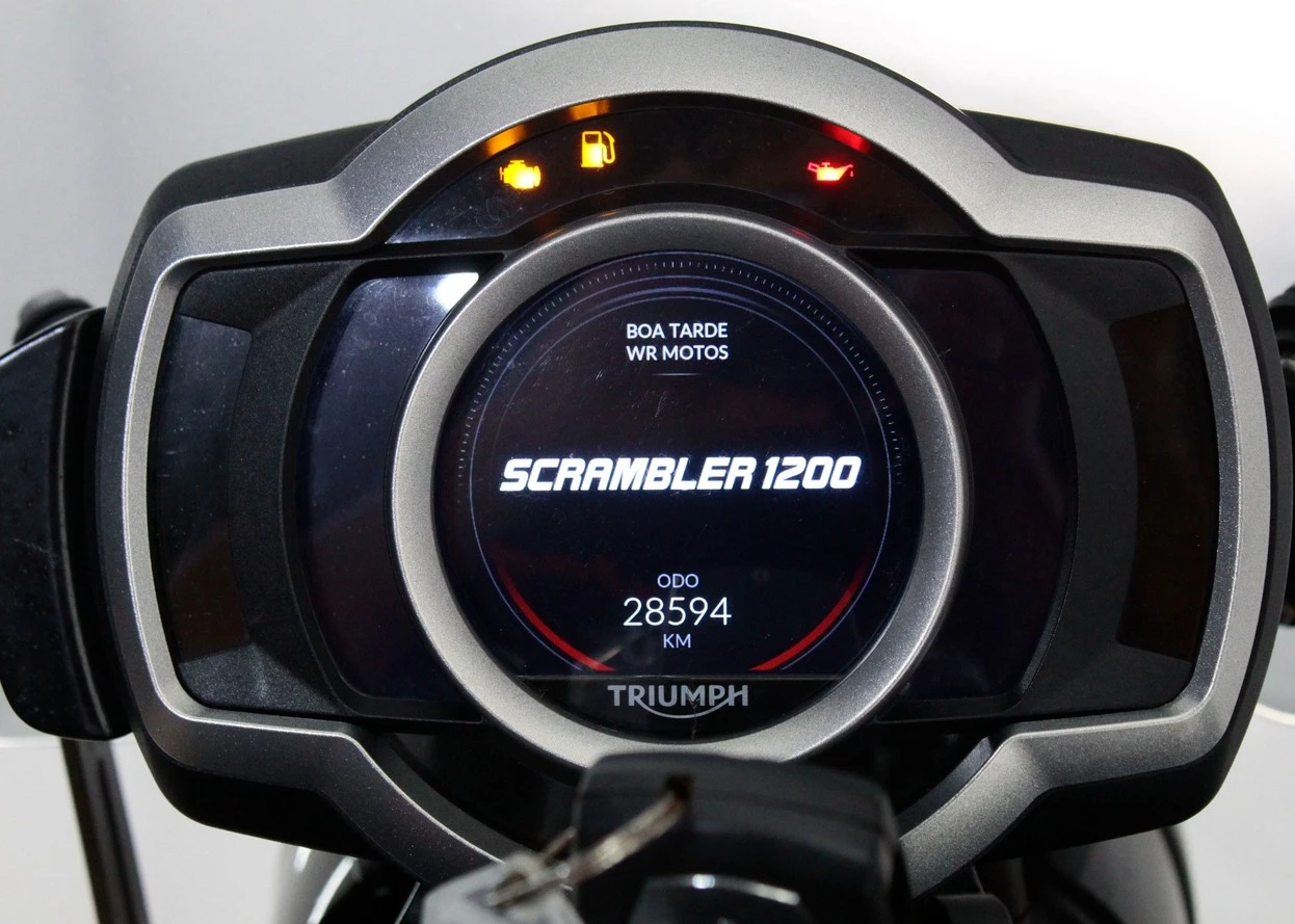 TRIUMPH BONNEVILLE SCRAMBLER 1200 XE