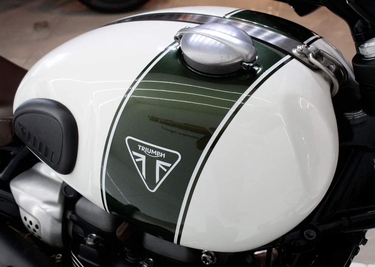 TRIUMPH BONNEVILLE SCRAMBLER 1200 XE