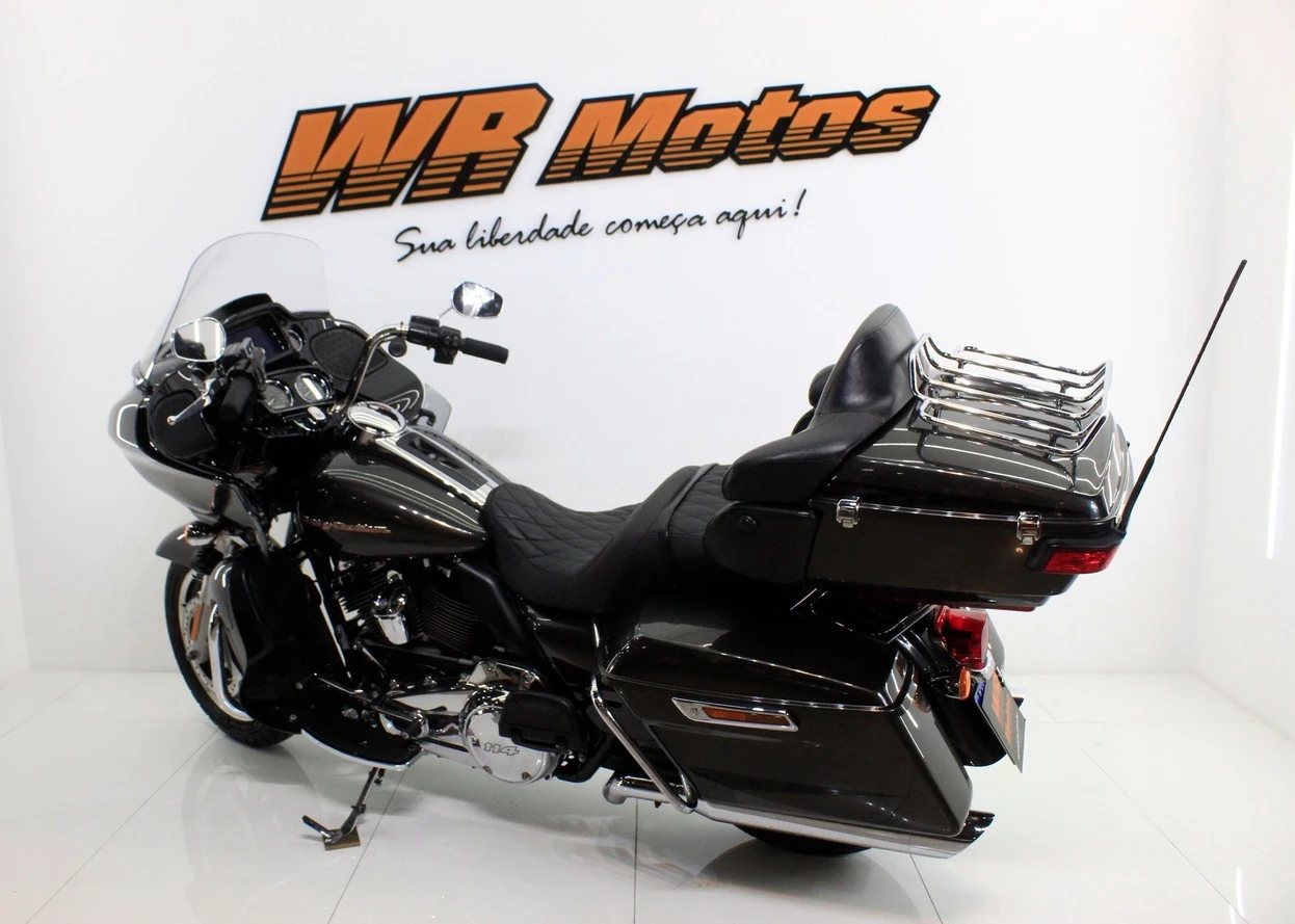 HARLEY-DAVIDSON ROAD GLIDE ULTRA