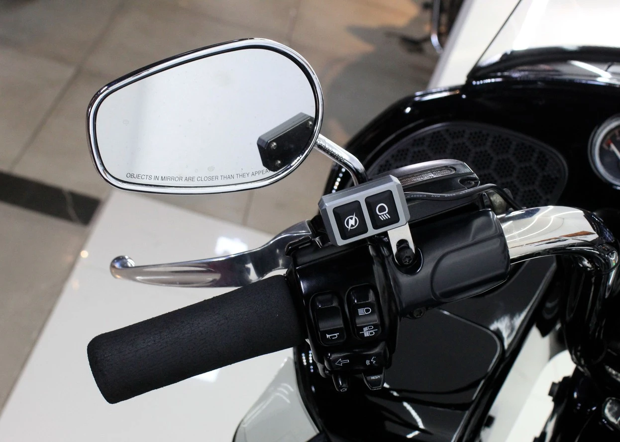 HARLEY-DAVIDSON ROAD GLIDE ULTRA